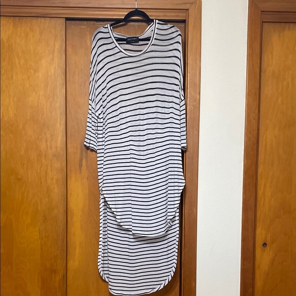 DECJUBA Australia Black White Striped High Low Dress 3/4 Sleeves M/L - Picture 1 of 9